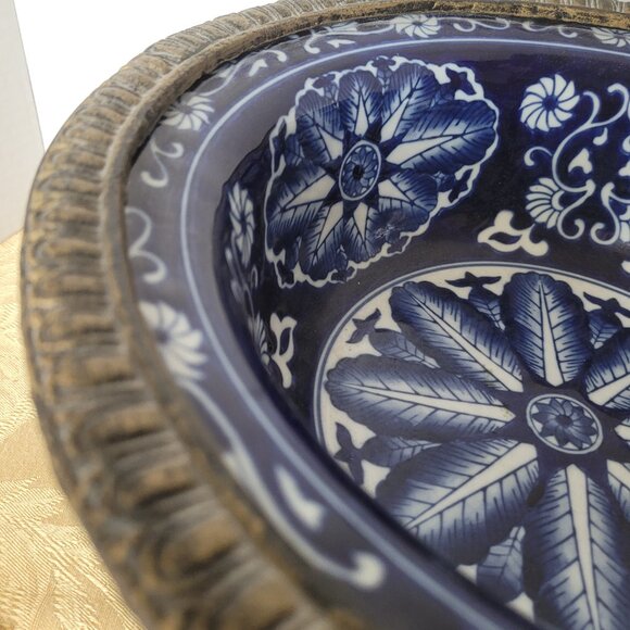 Bombay Co. Stunning Large Blue & White Chinoiseries Bowl with Brass Trim & Feet - Picture 4 of 11